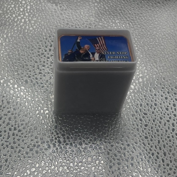 Tube of 20 Donald Trump "Never Stop Fighting To Save America" 1 oz Copper Bars - Picture 8 of 16